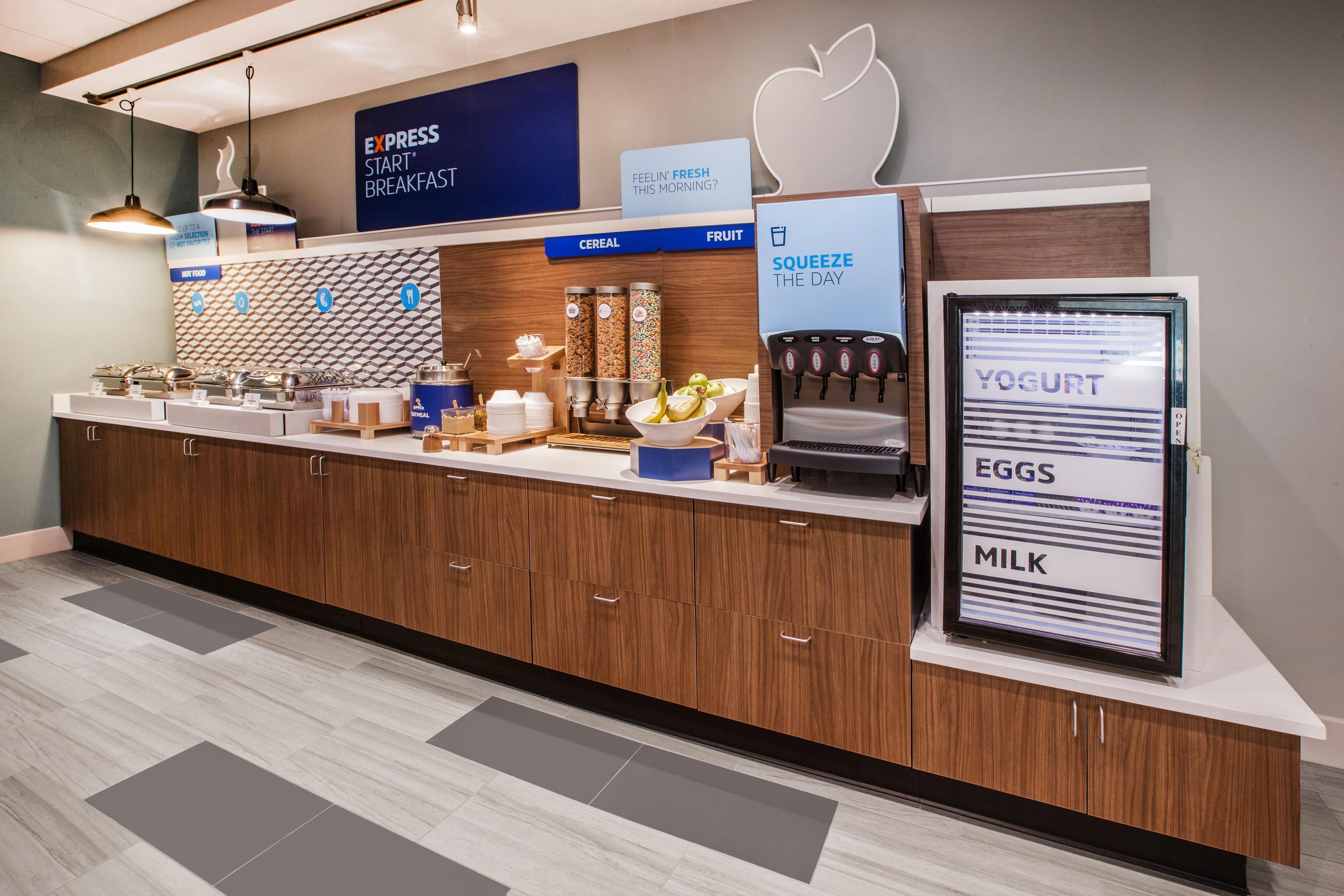 Holiday Inn Express Romulus / Detroit Airport By Ihg Exterior photo