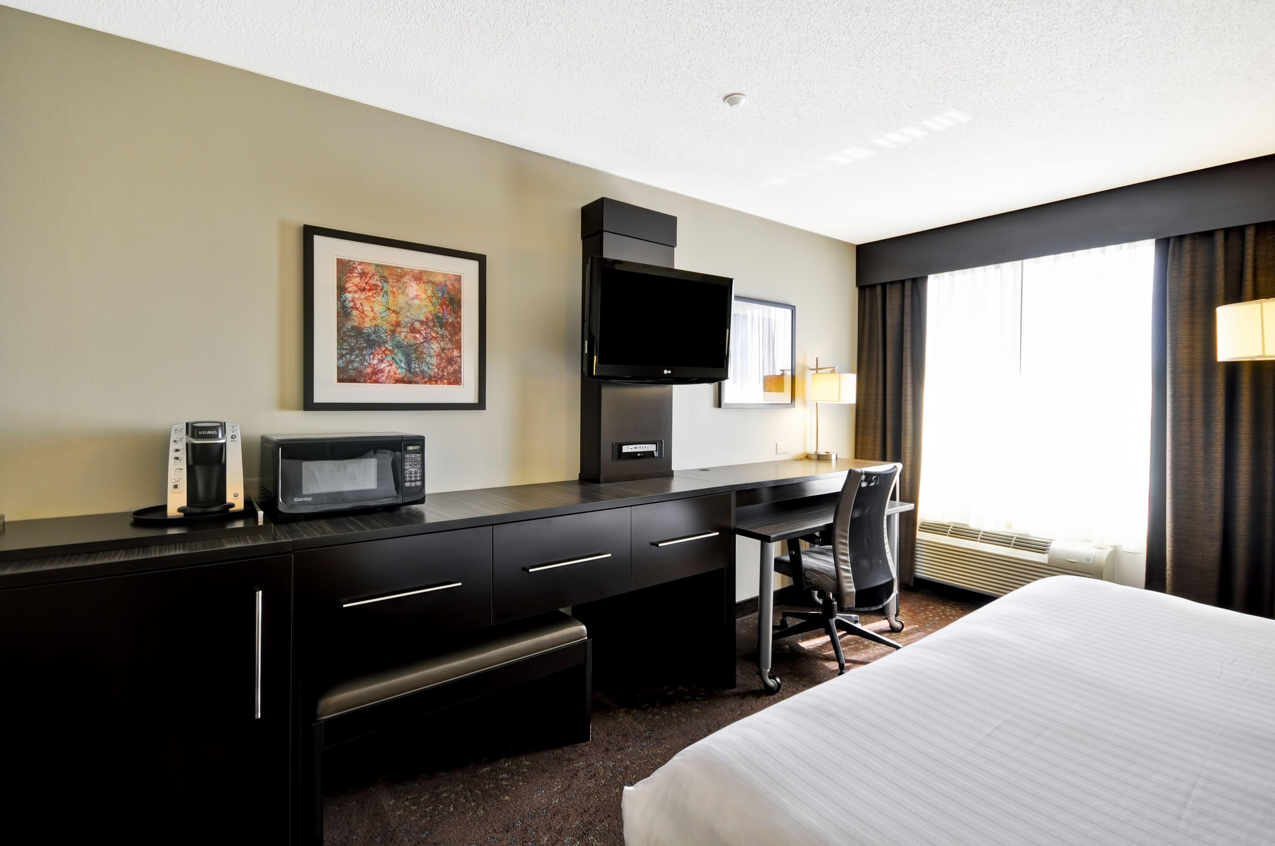 Holiday Inn Express Romulus / Detroit Airport By Ihg Exterior photo